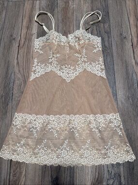 Wacoal Nude Beige Lace Slip